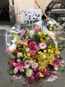 御公演の御祝に　御祝のアレンジメントを　東京文化会館さまへお届けいたしました♪｜「ふじフラワー」　（東京都台東区の花キューピット加盟店 花屋）のブログ
