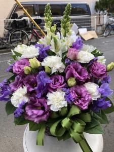 御供のアレンジメントを　東京本願寺さまへ配達いたしました。｜「ふじフラワー」　（東京都台東区の花キューピット加盟店 花屋）のブログ