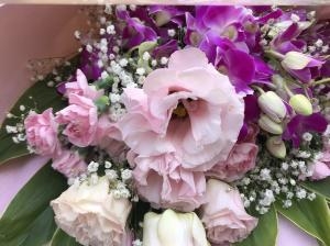 浅草ロック座さまへ　御公演の御祝に　御祝の花束をお届けいたしました♪｜「ふじフラワー」　（東京都台東区の花キューピット加盟店 花屋）のブログ