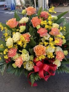 東京文化会館さまへ　御公演の御祝のアレンジメント花をお届けいたしました♪｜「ふじフラワー」　（東京都台東区の花キューピット加盟店 花屋）のブログ