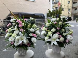 東本願寺浅草浄苑さまへ　御供のアレンジメント花をお届けいたしました。｜「ふじフラワー」　（東京都台東区の花キューピット加盟店 花屋）のブログ