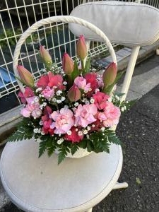 台東区　浅草橋へ　御祝のアレンジメント花をお届けいたしました♪｜「ふじフラワー」　（東京都台東区の花キューピット加盟店 花屋）のブログ