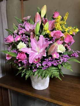 台東区柳橋へ御開店の御祝のアレンジメント花をお届けいたしました♪｜「ふじフラワー」　（東京都台東区の花キューピット加盟店 花屋）のブログ