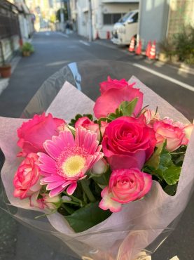 台東区西浅草へ　お祝いの花束を配達いたしました♪｜「ふじフラワー」　（東京都台東区の花キューピット加盟店 花屋）のブログ