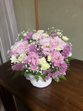 台東区　東上野へ　御開店のお祝いのアレンジメント花を配達いたしました♪｜「ふじフラワー」　（東京都台東区の花キューピット加盟店 花屋）のブログ