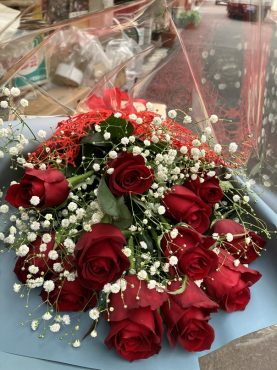 浅草ビューホテルさまへ赤バラとカスミソウの花束を配達いたしました♪|「ふじフラワー」　（東京都台東区の花屋）のブログ